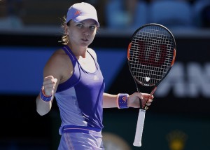 Simona bucurandu-se dupa victoria de anul trecut impotriva lui Bethanie Mattek-Sands Simona bucurandu-se dupa victoria de anul trecut impotriva lui Bethanie Mattek-Sands