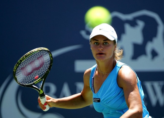 Ponturi pariuri tenis Niculescu vs Vandeweghe si Konta vs Vesnina