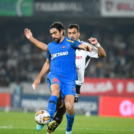 Cum poți ajunge la o cotă de peste 40 pe același bilet, cu Bet Builder, pe patru meciuri din Liga 1. Pe Betano ai și Cote Mărite!